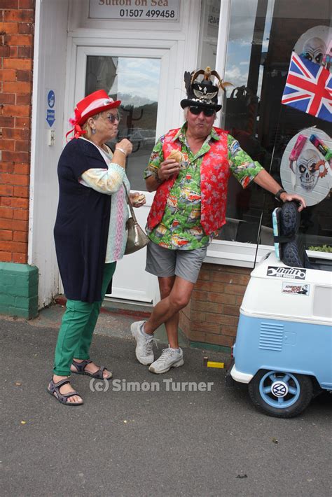 Sutton On Sea Carnival Simon Turner Flickr