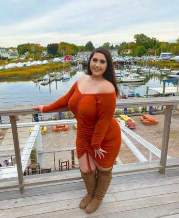 SOLVED Curvy Brunette Freeones Forum The Free Sex Community