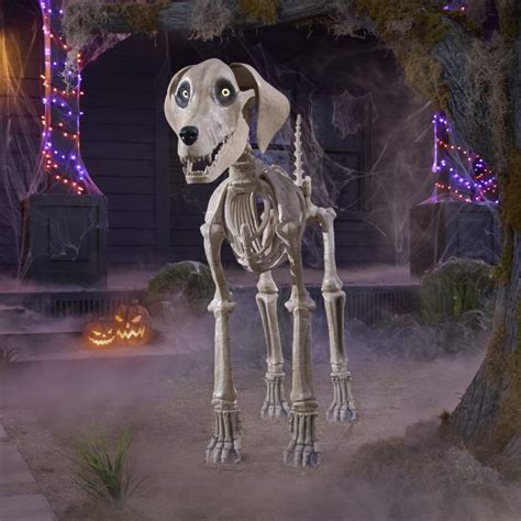 Your Favorite 12-Foot Skeleton Now Has a 7-Foot Best Friend - Men's ...