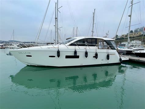Sealine SC42 | 2012 | 14m - Surrey | Boatshop24