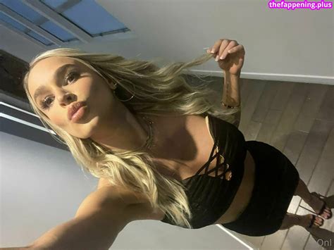 EMMAHIXOFFICIAL Emma Hix Emmahix Xo Nude OnlyFans Photo 426 The Fappening Plus