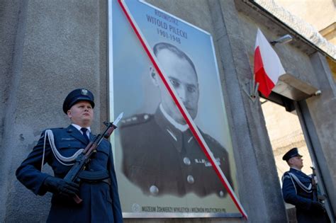 Mia Przegra A Wygra Ods Oni Cie Portretu Witolda Pileckiego