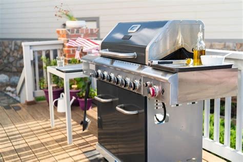 Best Gas Grills Under $1000 - Quality With Premium Features