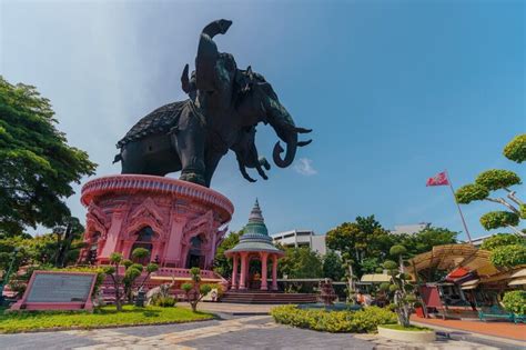 impressive     samut prakan  solo travelers