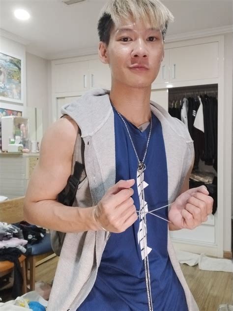 Horny slavedog 님의 웹캠 쇼 xhlive cam