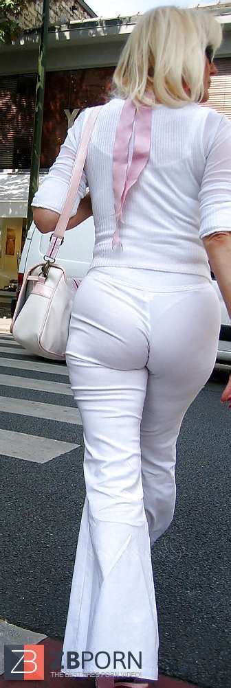 Madurita Culona Transparentando Tanga ZB Porn