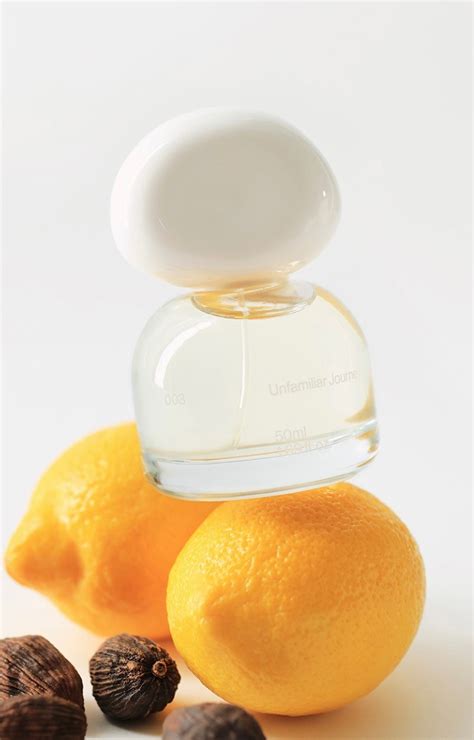 3CE เปิดตัวไลน์น้ำหอมและแฮนด์ครีม แพคเกจคลีนๆ สไตล์มินิมอล