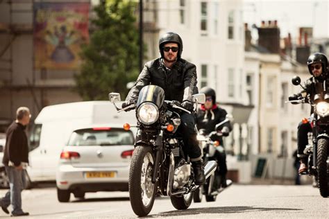 Triumph Berarbeitet Klassische Naked Bikes Magazin