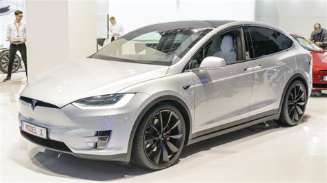 These Are The Worst Quality Problems On The Tesla Model X