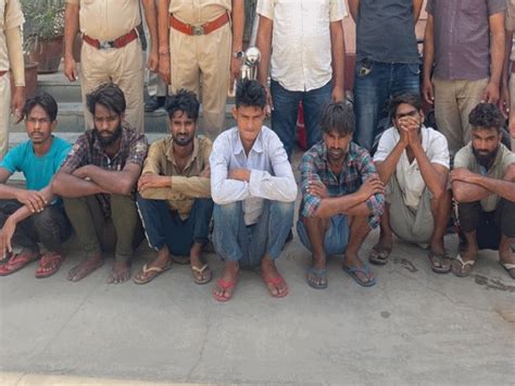 Jaipur Criminals Escape Police Custody Captured After Chase जयपुर में पुलिस बस से कूदकर भागे