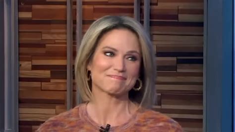 Gma Fans Catch Telling Sign Amy Robach And Tj Holmes Were Having An