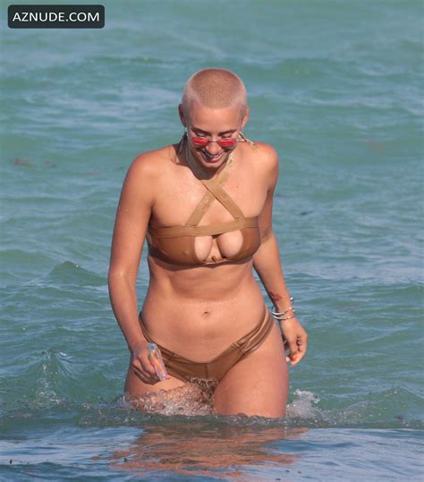 Julz Goddard Julieanna Sexy Bikini Body On The Beach In Miami Aznude