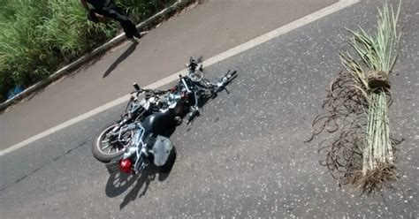 Motoqueiro morre atropelado por caminhonete na BR 010 Notícia da Foto