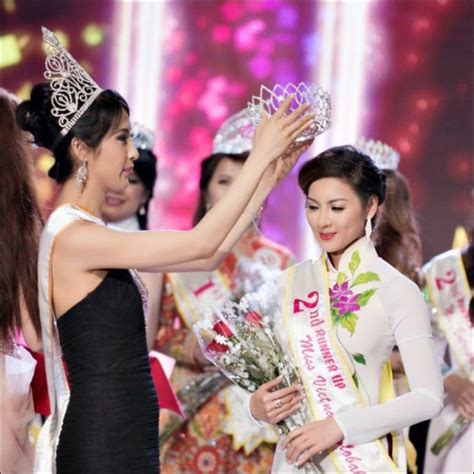 Hoa hậu Sóc Trăng nổi tiếng vì bộ ảnh nude để thiền 10 năm trước giờ vẫn đẹp ăn mặc có phần