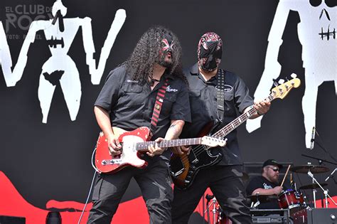 Vive Latino 2023 Así la pasamos el 2do día con Red Hot Chili Peppers The Black Crowes Los