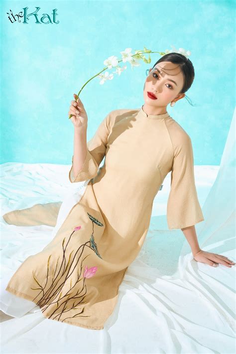 Áo dài Ninh Vân Nude chưa gồm quần The Kat Cửa hàng thời trang cao cấp