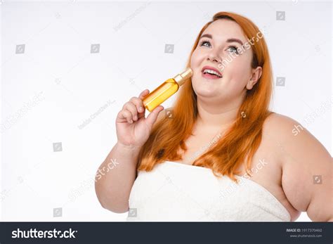Cheerful Fat Nude Woman Cosmetics Bottle Stock Photo 1917370460 Shutterstock