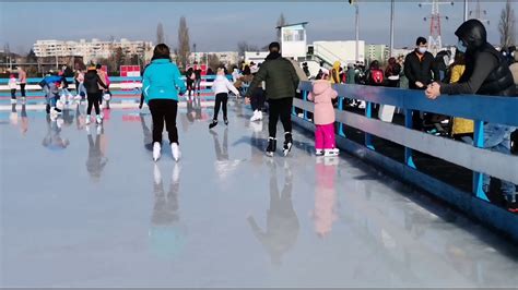 S A Deschis Patinoarul De La Parcul Municipal Vest Din Ploie Ti