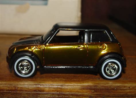 X Icon Hot Wheels Mini Cooper