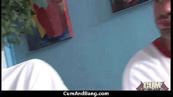 Ebony Bais E Par Un Groupe De Bites Blanches Dans Un Gangbang Xvideos