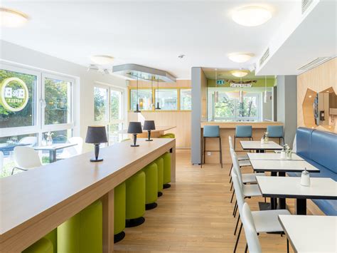 Your B&B Hotel in the centre of Stuttgart I B&B HOTEL Stuttgart-City