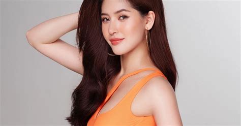 Hot girl ngủ gật lọt mắt xanh Vũ Thu Phương là ai Báo Dân trí