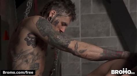 She Always Has Her Ass Ready For When He Wants To Fuck Her XNXX LGBT