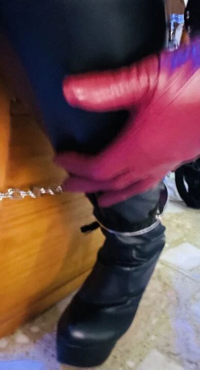 Leather Gloves Gay Man Man Porn Feat Gloves Leather L XHamster