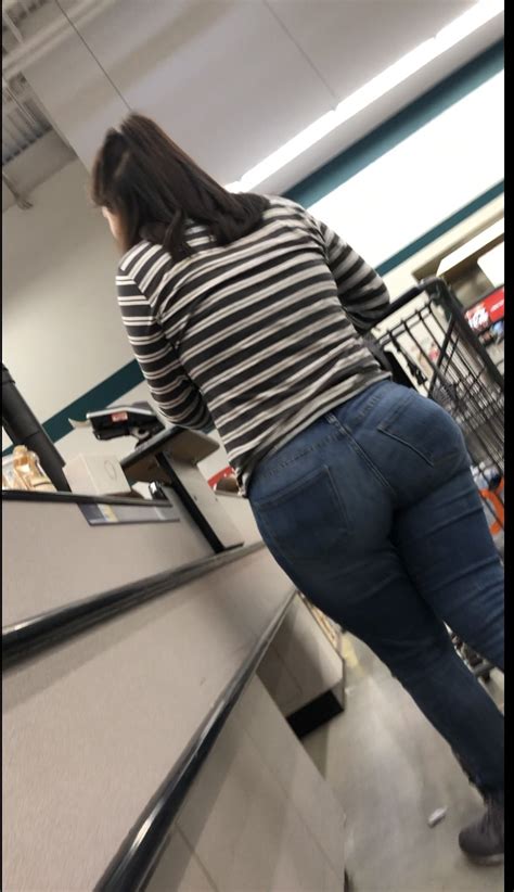 Latina With Nicely Shaped Ass In Jeans Tight Jeans Forum