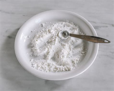 Crispy Tofu Without Deep-frying! (脆皮豆腐) - The Woks of Life