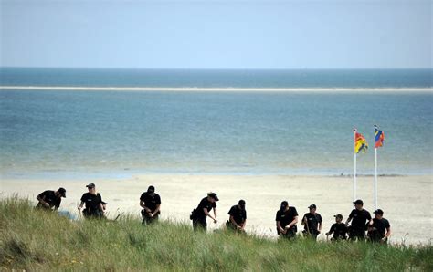 galerie zahadna smrt chlapce    chlapec  jamu nevykopal