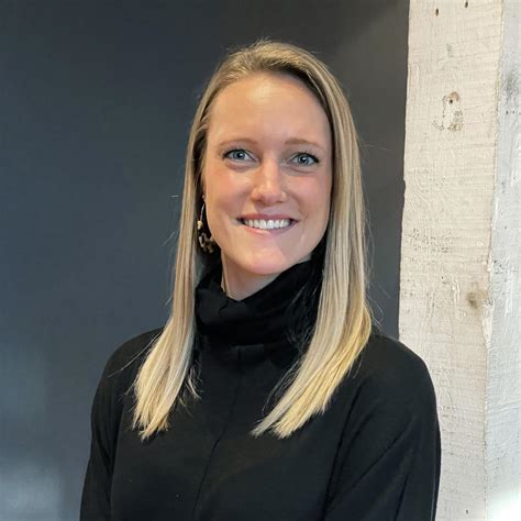 Young Alum of the Month: Kristen McEvoy | Career Services