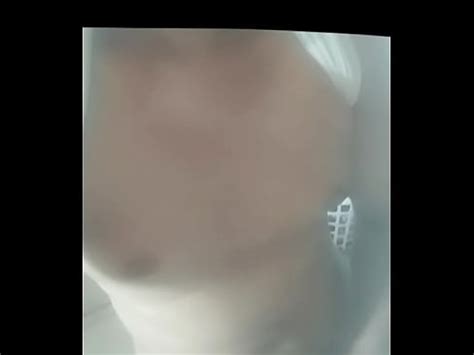 Batendo Uma No Banheiro XVIDEOS