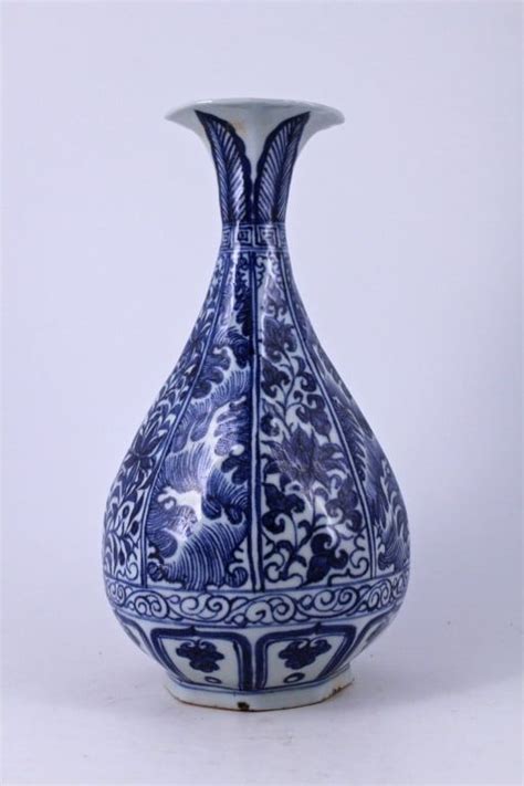 Ming Porcelain Blue&white Floral Vase Auction