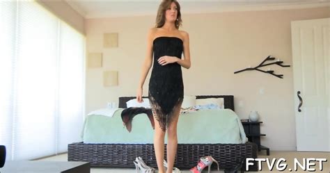 Nude Diva Emily And Loud Orgasm Emily Babe