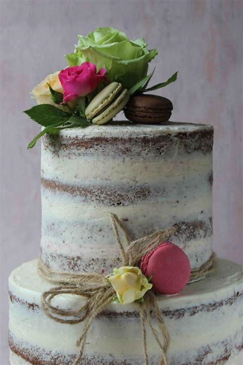 Semi Naked Cake Cake By Bubolinkata CakesDecor