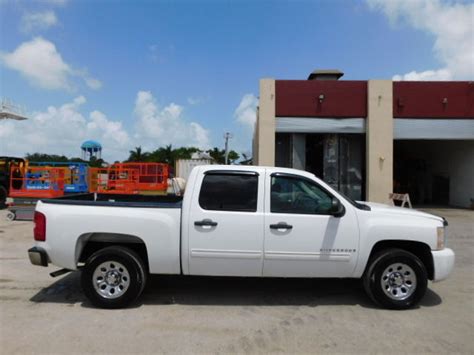 2009 Chevy Silverado 1500 Crew Cab Clean And Accident Free