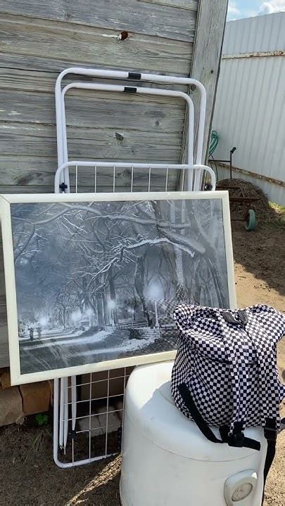 Хотела выбросить это,но привезла на дачу.#картина #дача # ...