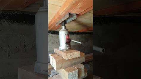 Домкрат для поднятия деревянного дома: как правильно поднять деревянный ...