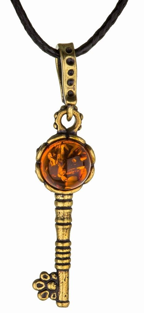 Фигурки (сувениры) из янтаря латуни - купить в Москве