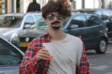 Celebrities Who Braved The Public In Disguise Starsbuster The Star Life