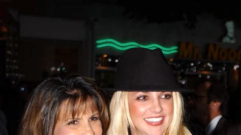 Britney Spears Posts Bathtub Nude As Her Mom Lynne Makes Major Conservatorship Move