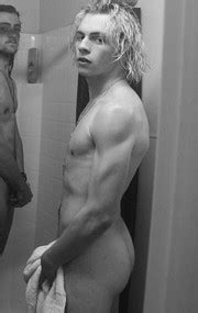 ROSS LYNCH Nude AZNude Men