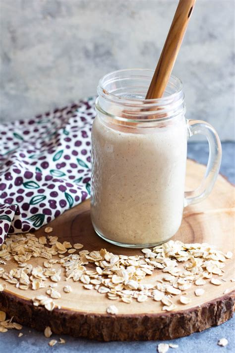 Peanut Butter Banana Oatmeal Smoothie • Mocktails And More