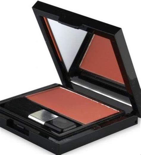 Female Daily Editorial Nggak Suka Blush Pinkish Ini Blush Warna Nude Yang Layak Dicoba