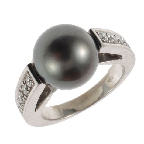 bague en  blanc perle de tahiti  diamant