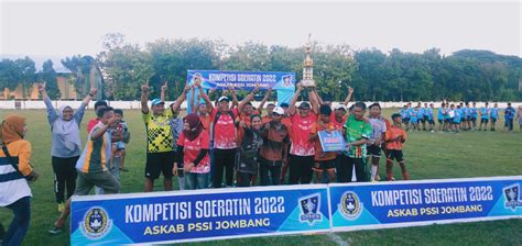 SSB Bintang Muda Sabet Piala Soeratin U 15 Jombang FaktualNews Co