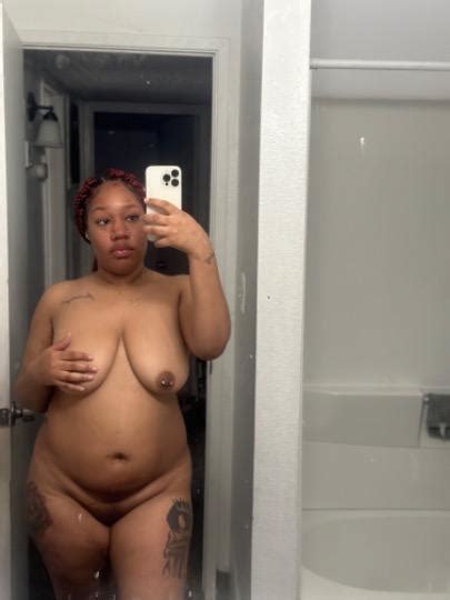 Boob Peek ShesFreaky