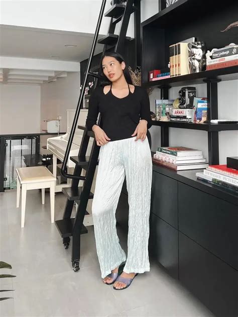 Sudah Tampil Langsing Ini Potret Alika Islamadina Usai Melahirkan Hot Liputan