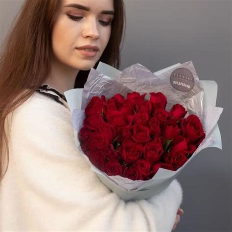 Роза Кения 40 см красные (Standart) 35 шт